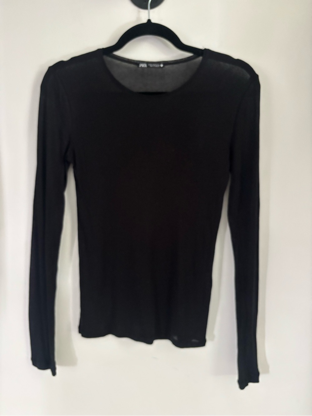Zara Black Long-Sleeve Crewneck Top